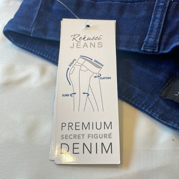 jeans - Picture 3 of 3